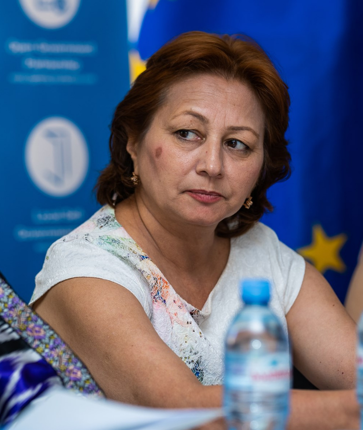 Woman looking to her right